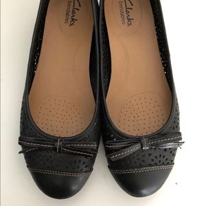 Clarks flats. Wide comfy fit
